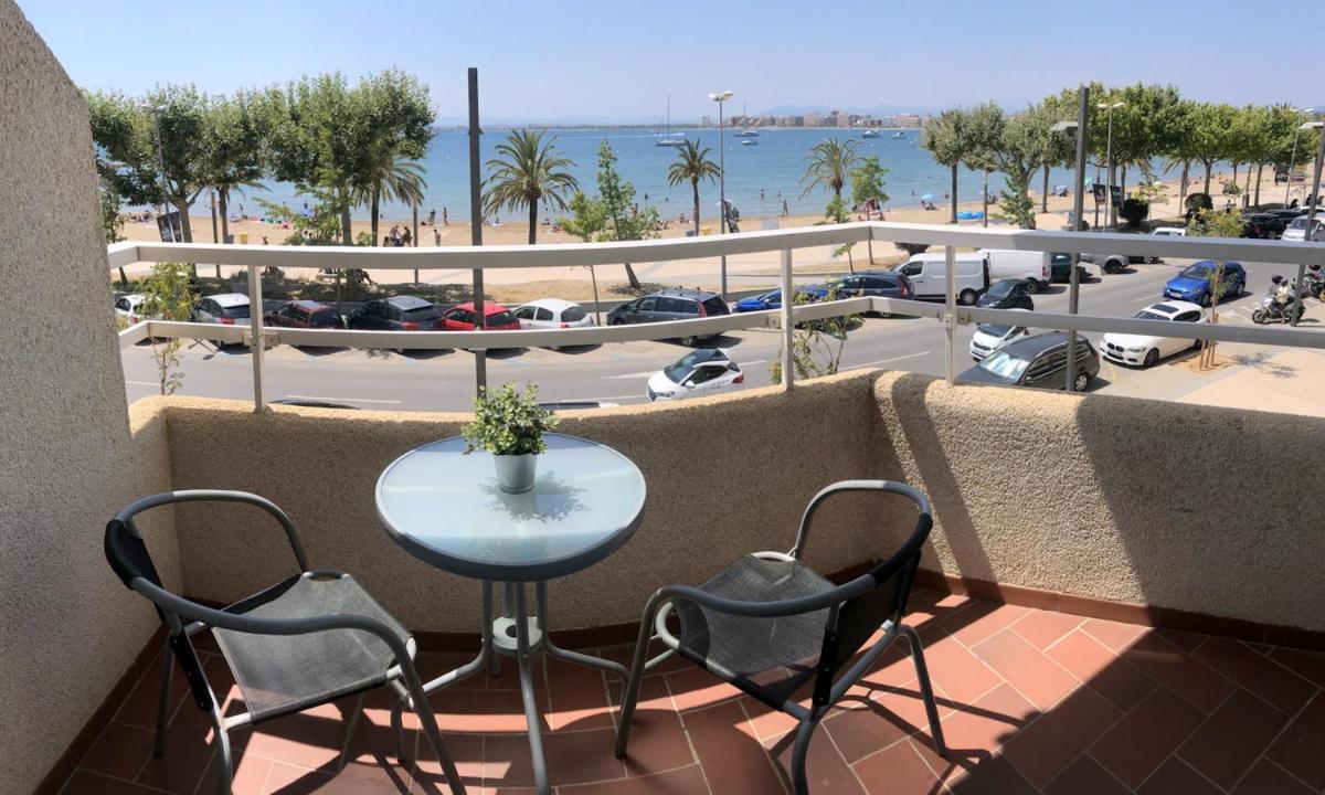 Rhode 1B Apartment Росес Екстериор снимка