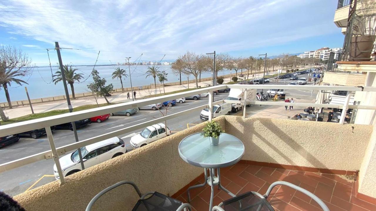 Rhode 1B Apartment Росес Екстериор снимка